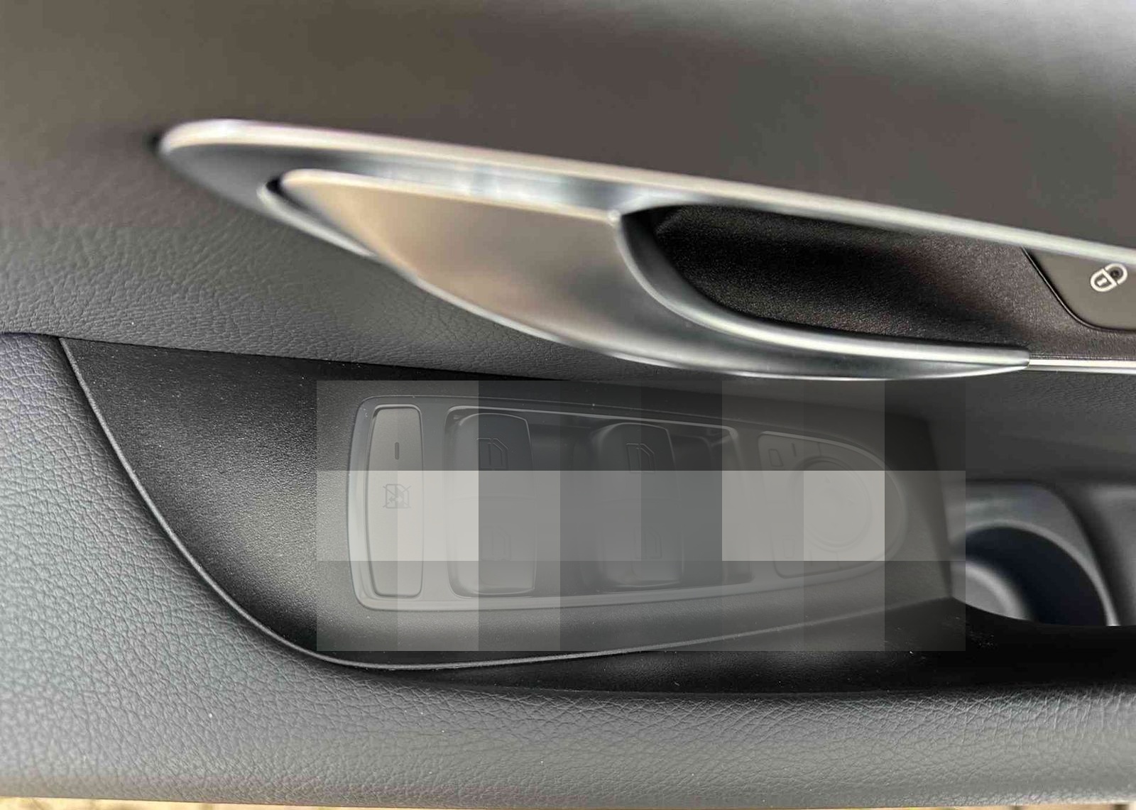 Mercedes-Benz E 220 d T Avantgarde+MBUX+Kam+M-BEAM+Key+EASY-P. foto 17