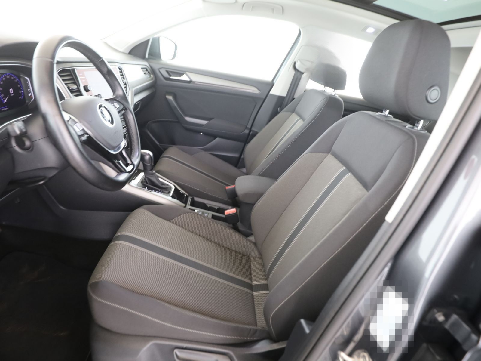 Volkswagen T-Roc 2.0 TDI Style Pano+AHK+RFK+Navi+AppleCar foto 11