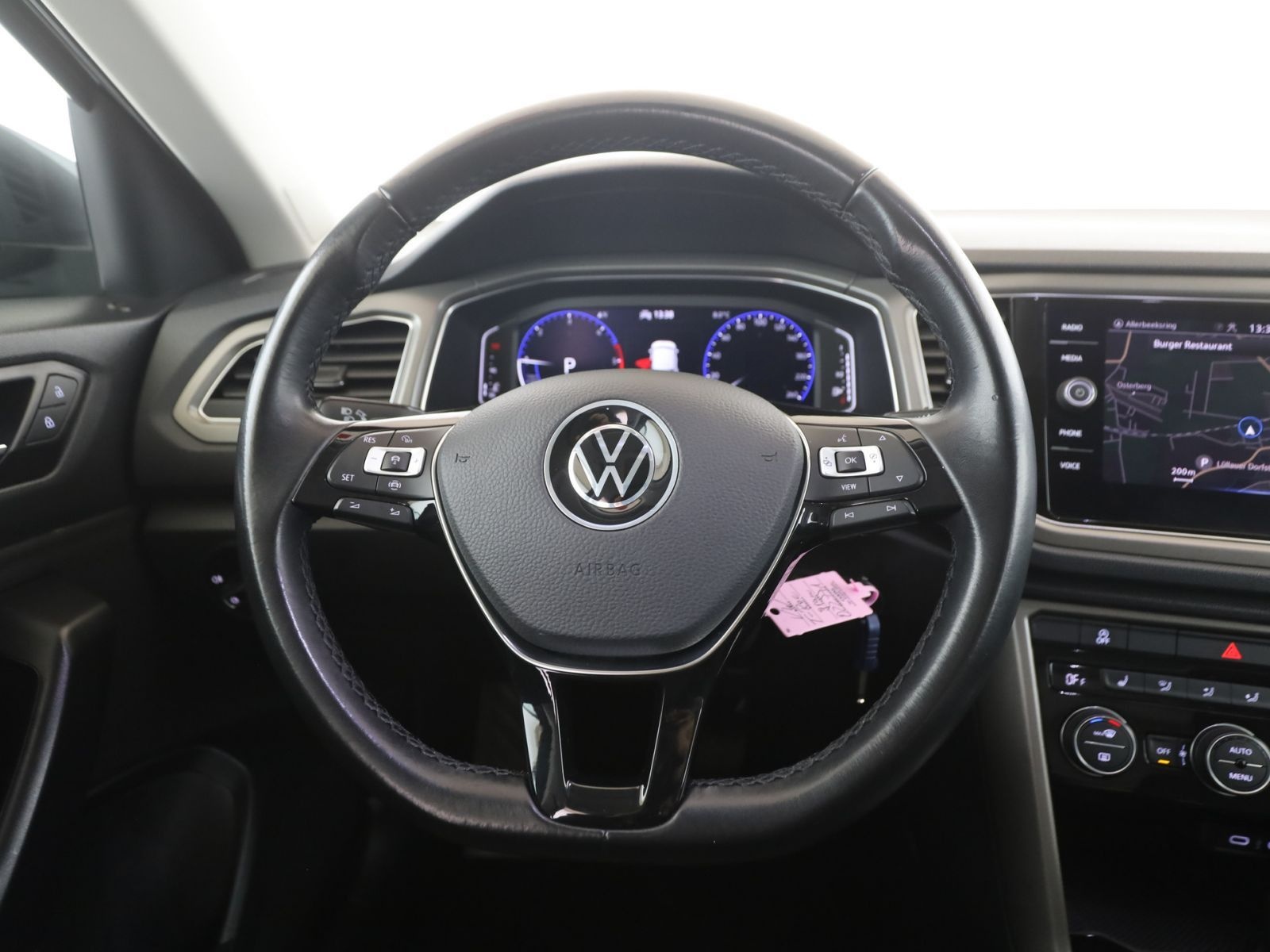 Volkswagen T-Roc 2.0 TDI Style Pano+AHK+RFK+Navi+AppleCar foto 13