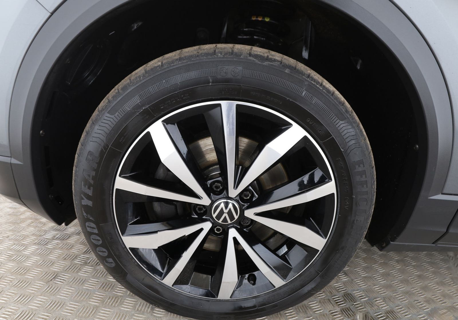 Volkswagen T-Roc 2.0 TDI Style Pano+AHK+RFK+Navi+AppleCar foto 19