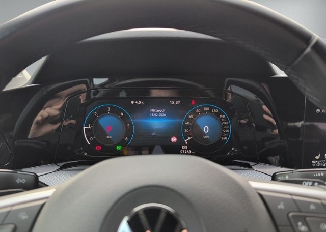 Volkswagen Golf VIII 2.0 TDI DSG ACTIVE AHK+LED+NAVI+RFK+SH foto 16