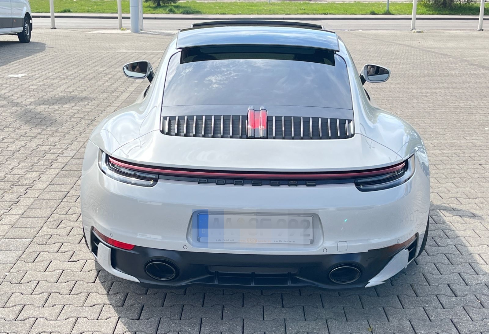 Porsche 911-992S/SPORT DESIGN/Pan/Sitzkl/22"/360/Kera/1A foto 11