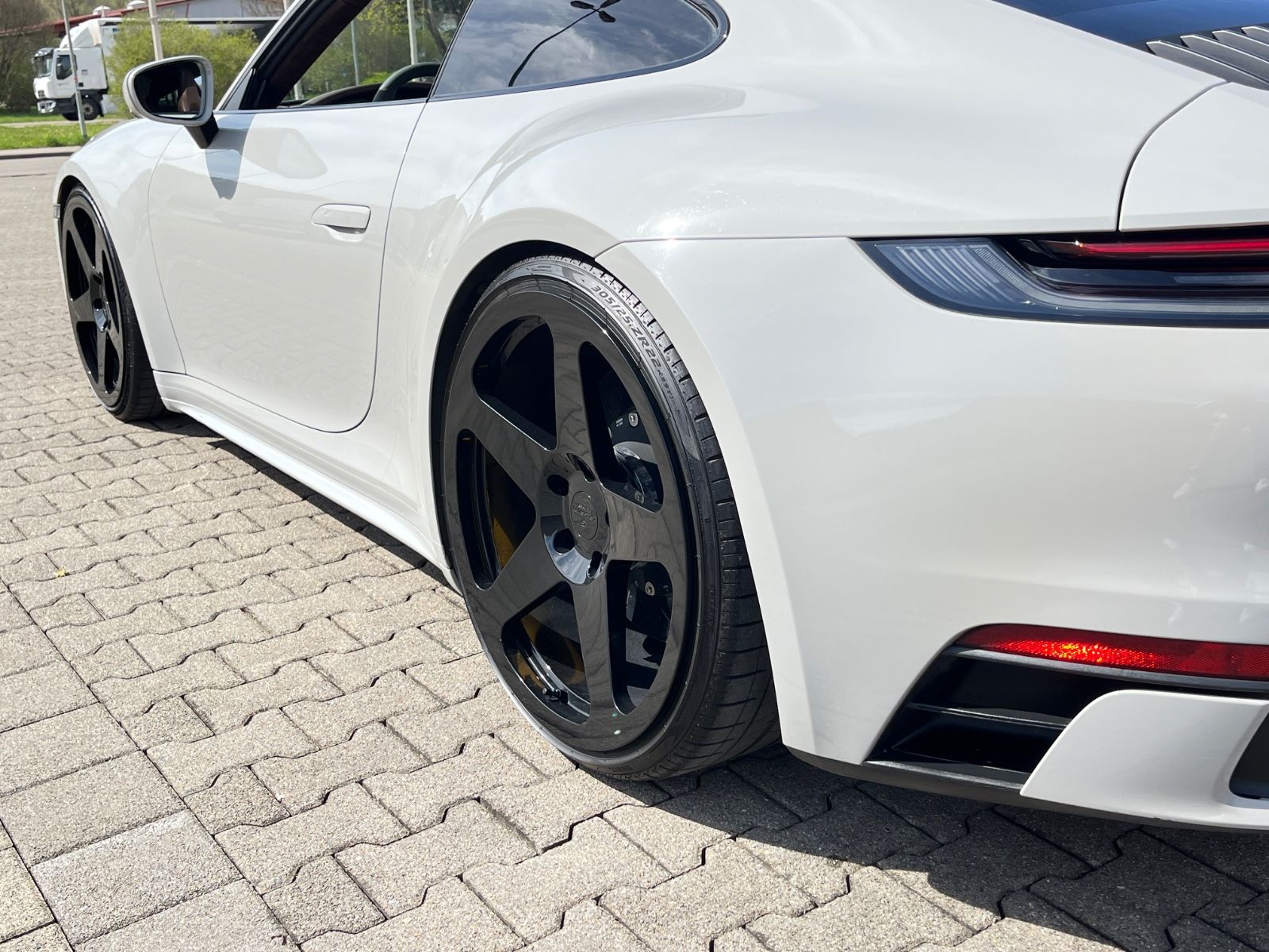 Porsche 911-992S/SPORT DESIGN/Pan/Sitzkl/22"/360/Kera/1A foto 13