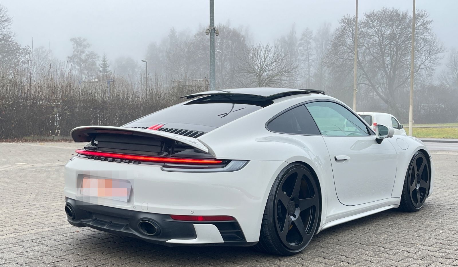 Porsche 911-992S/SPORT DESIGN/Pan/Sitzkl/22"/360/Kera/1A foto 16