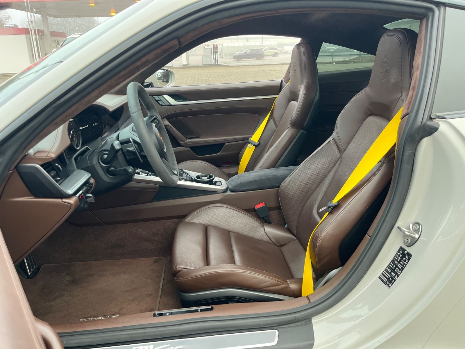 Porsche 911-992S/SPORT DESIGN/Pan/Sitzkl/22"/360/Kera/1A foto 18