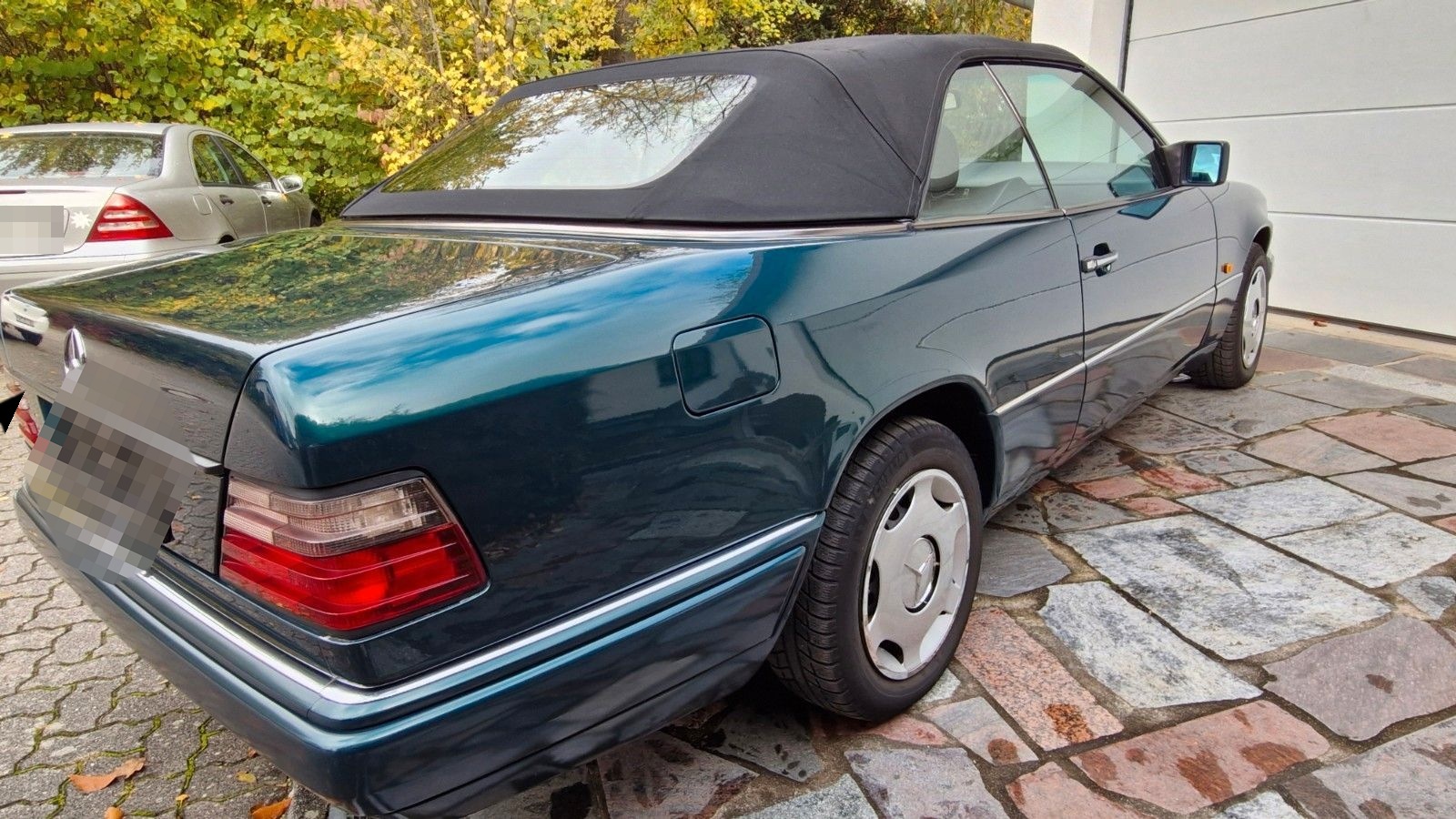 Mercedes-Benz E 200 Cabrio A124, Oldtimer H- Kennzeichen foto 5