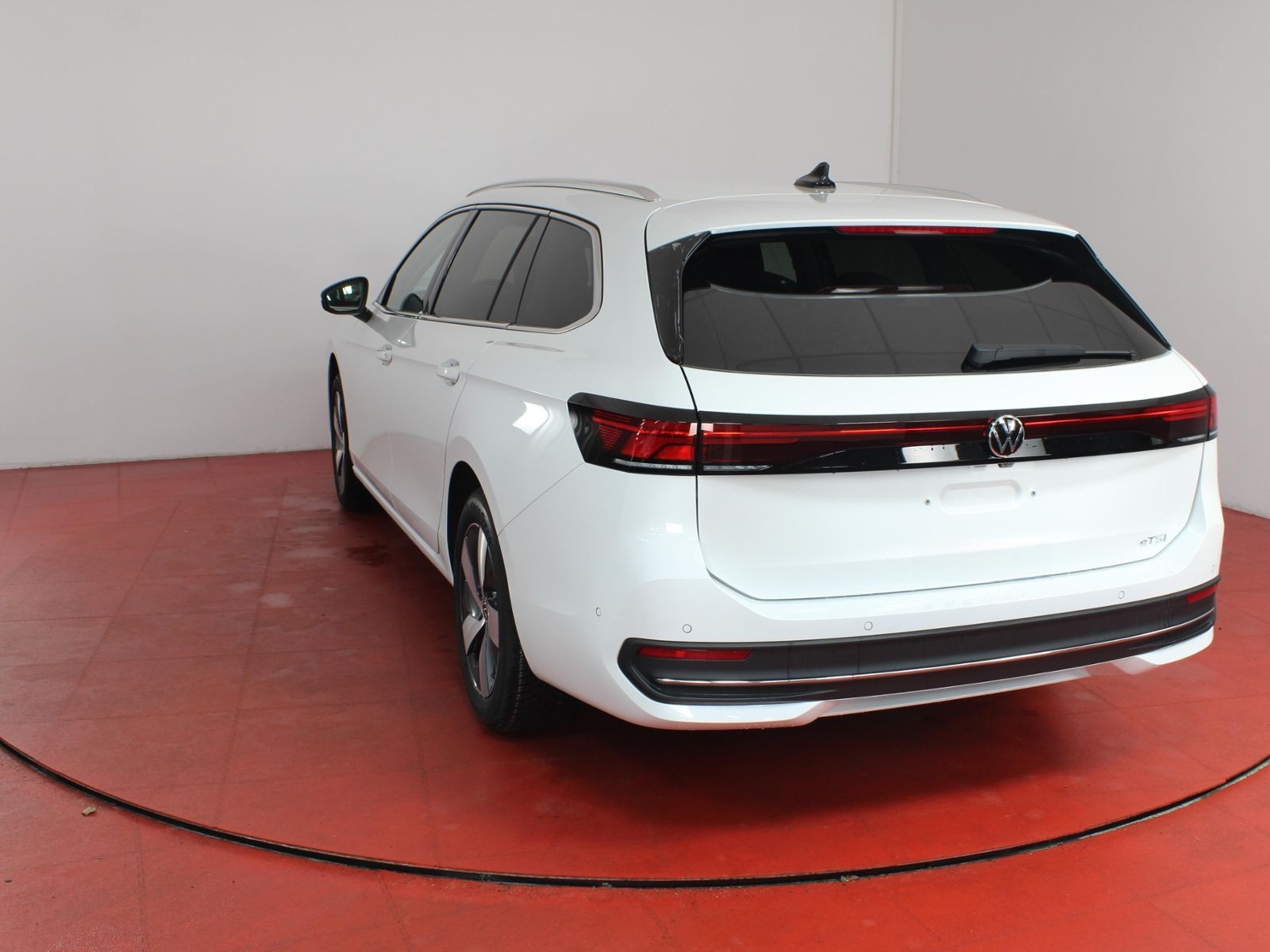 Volkswagen Passat  Business 1.5  eTSI DSG 439,- mtl. IQ-Dri foto 21