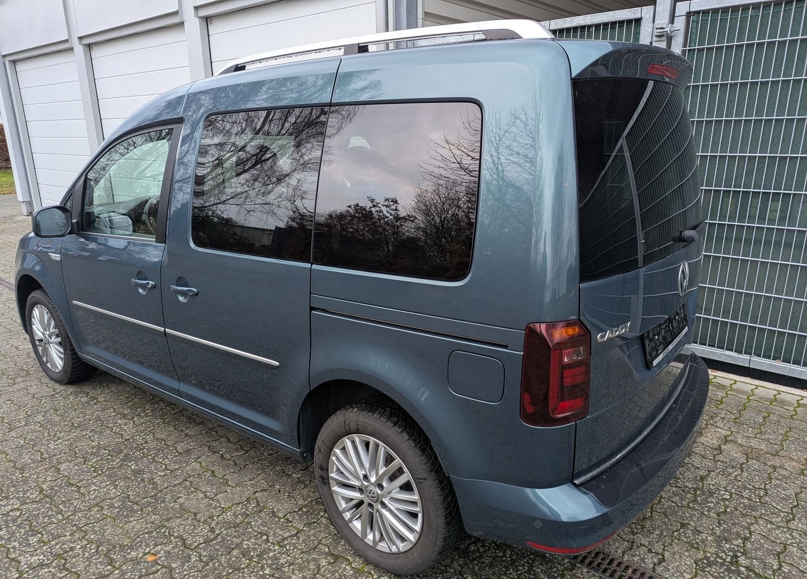 Volkswagen Caddy 1.4 TSI 92 KW Highline*Autom.*91.525 Km foto 5