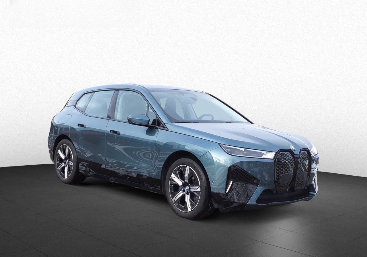 BMW iX xDrive 40 Sport LiCoProf DaPro St&Go HUD 21" foto 5