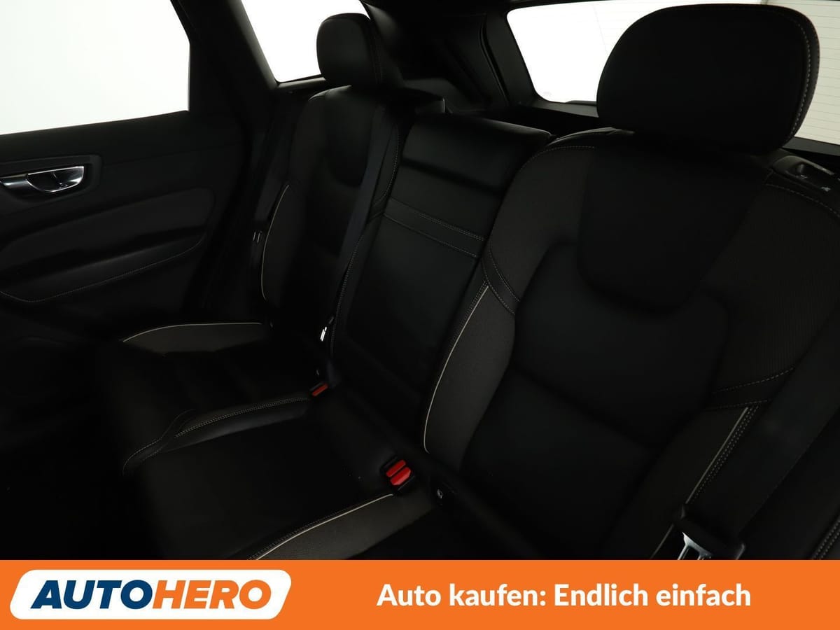Volvo XC60 2.0 T5 R-Design 2WD Aut. NAVI LED CAM PDC foto 14