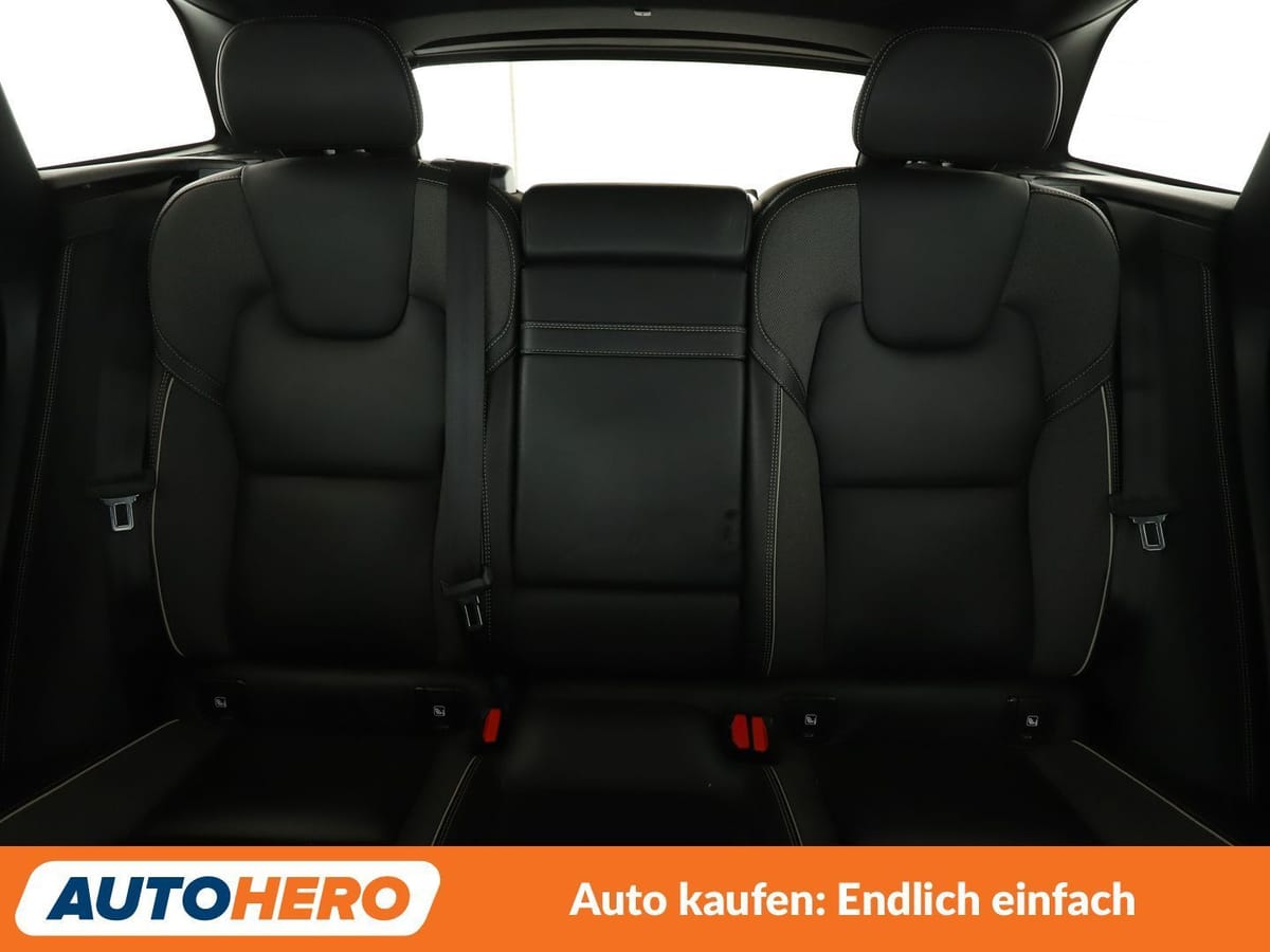 Volvo XC60 2.0 T5 R-Design 2WD Aut. NAVI LED CAM PDC foto 16