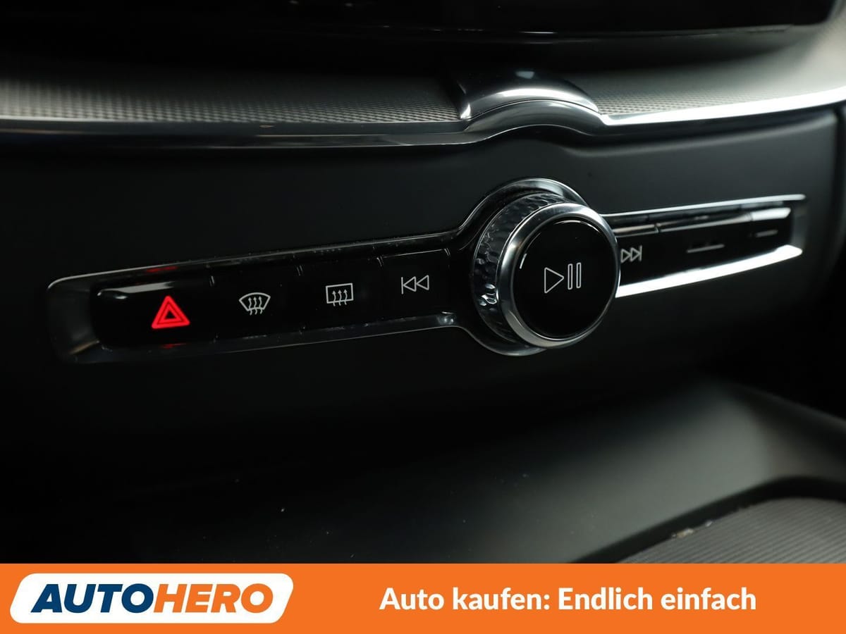 Volvo XC60 2.0 T5 R-Design 2WD Aut. NAVI LED CAM PDC foto 24