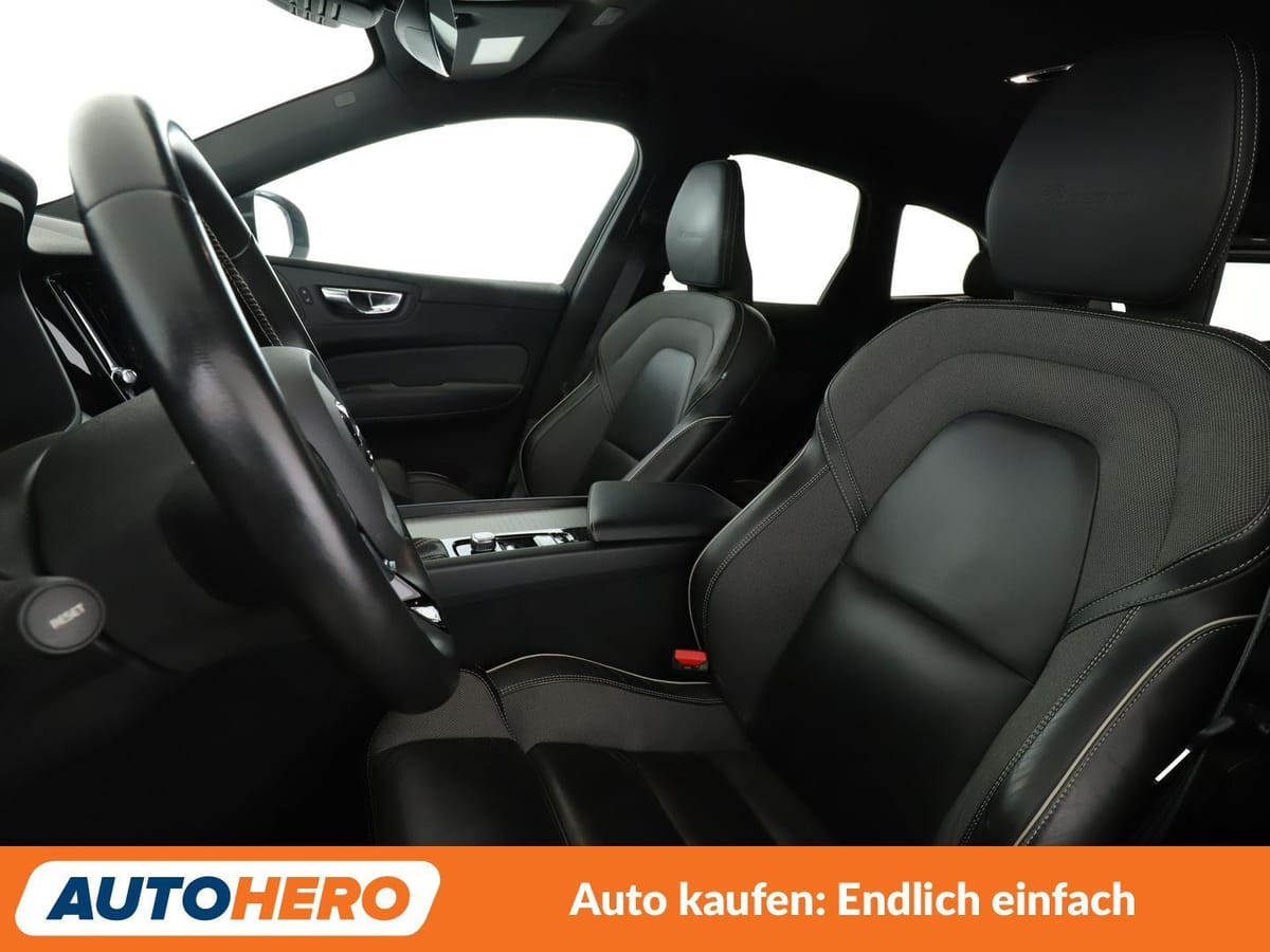 Volvo XC60 2.0 T5 R-Design 2WD Aut. NAVI LED CAM PDC foto 10