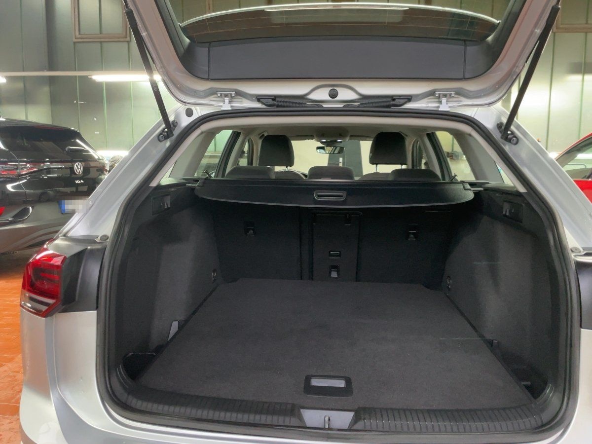 Volkswagen Golf VIII APP+DAB+VIRT+ACC+LED+NAVI+PDC foto 5