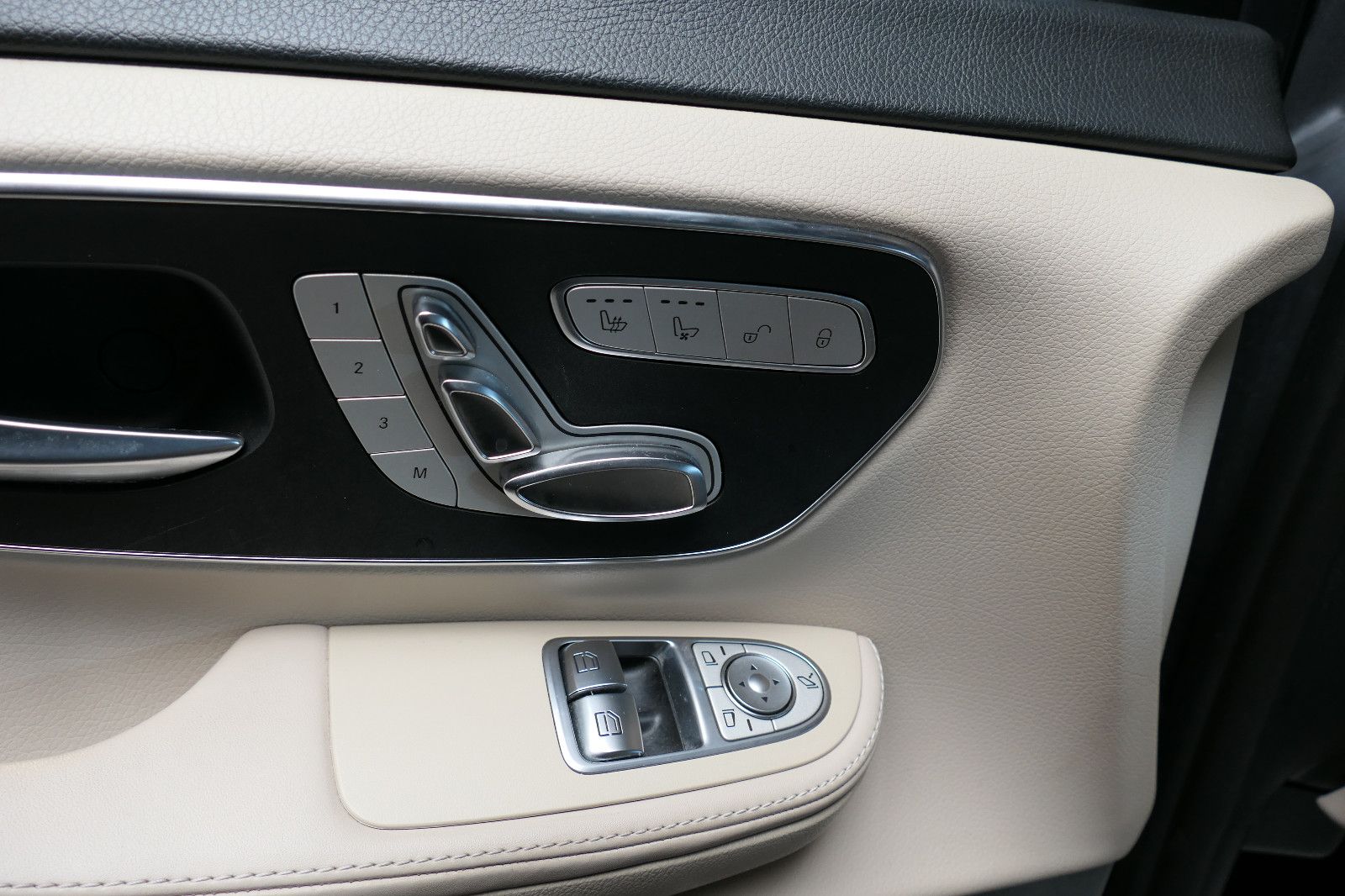 Mercedes-Benz V 250 EDITION AMG-Line *PANO*LEDER*LED*AHK* foto 15