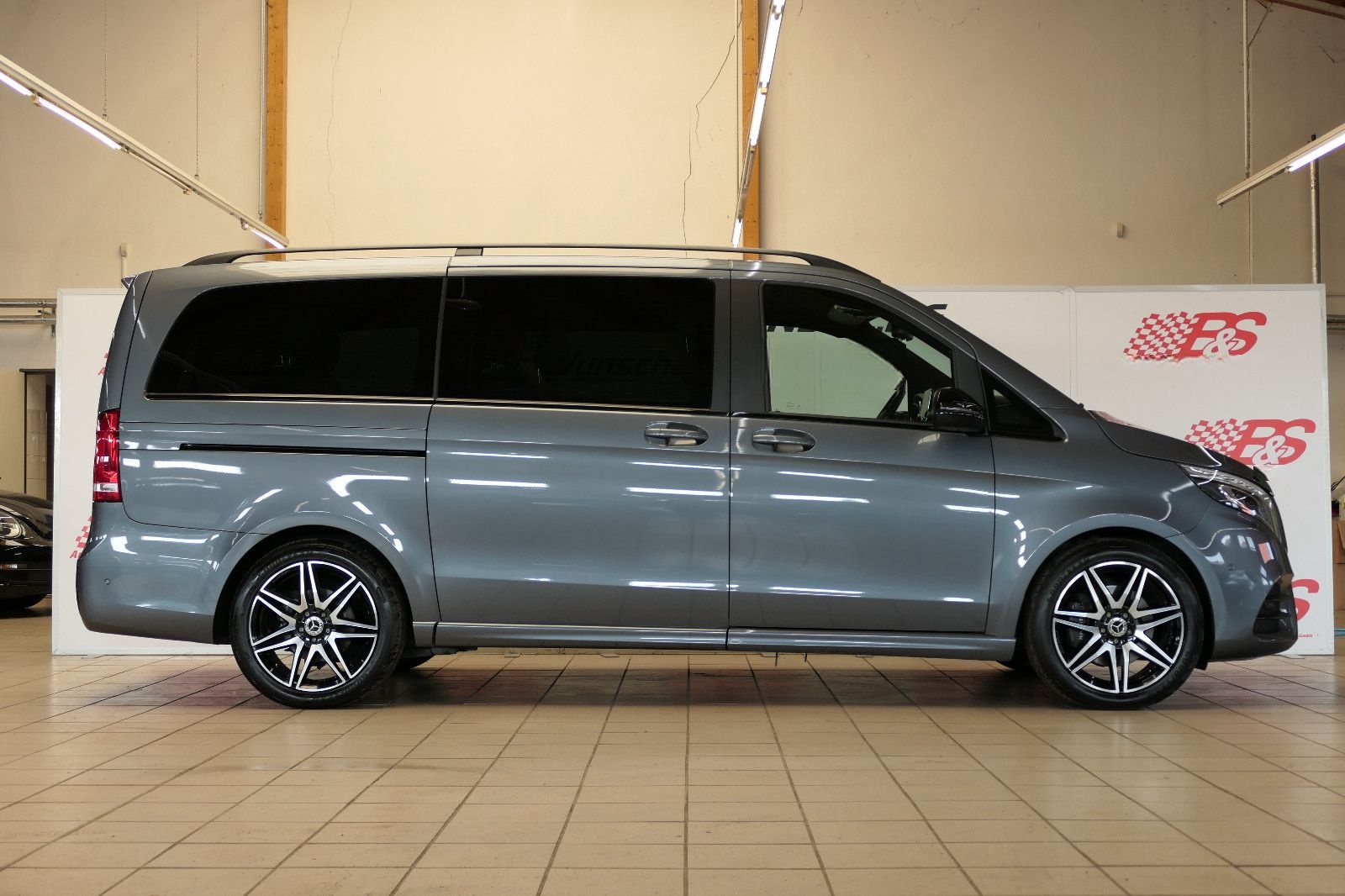 Mercedes-Benz V 250 EDITION AMG-Line *PANO*LEDER*LED*AHK* foto 6