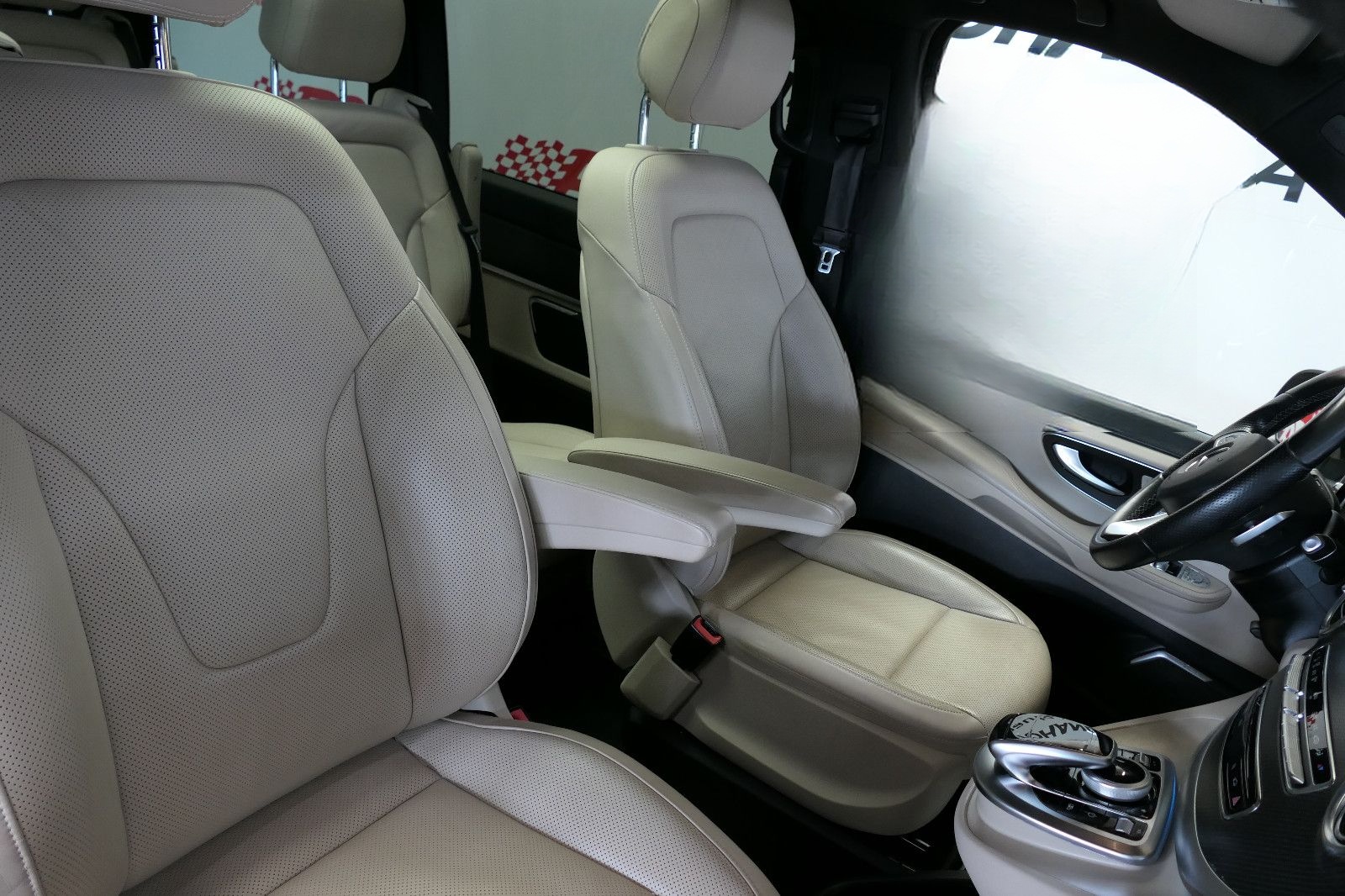 Mercedes-Benz V 250 EDITION AMG-Line *PANO*LEDER*LED*AHK* foto 10