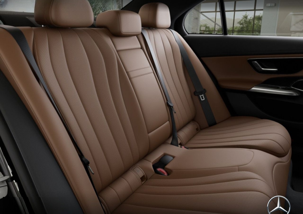 Mercedes-Benz E 200 Edition AMG-Line Fahrass 360° Pano Distr. foto 12