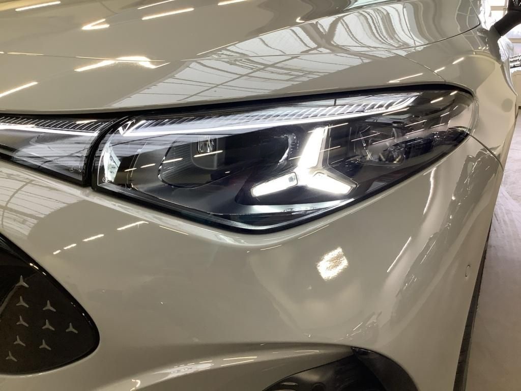 Mercedes-Benz CLA 350 4MATIC mit EQ Technologie AMGLINE+NIGHT+ foto 18