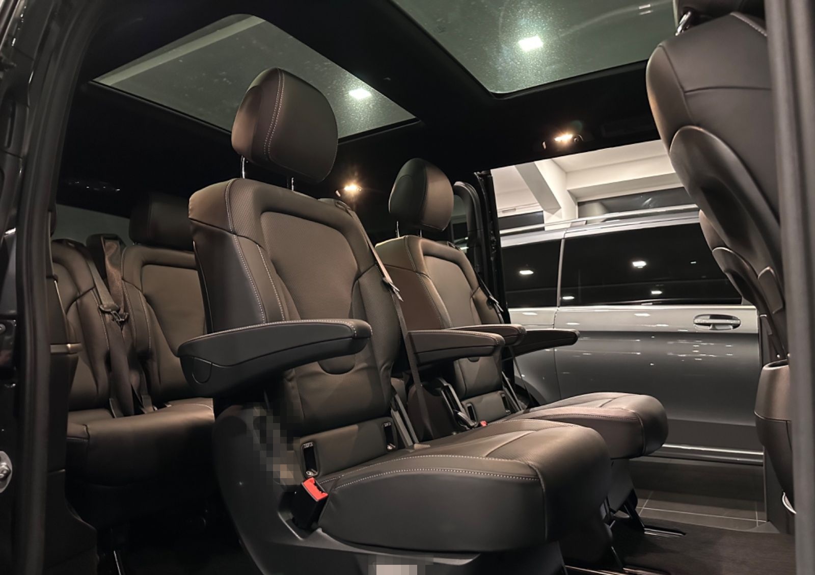 Mercedes-Benz V 300d*EXCLUSIVE*4MATIC*AMG*7Sitzer*StHz*Konsole foto 15