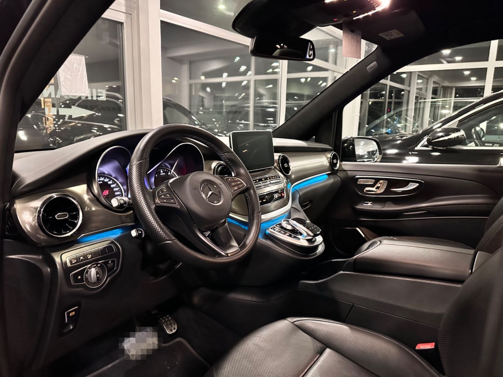 Mercedes-Benz V 300d*EXCLUSIVE*4MATIC*AMG*7Sitzer*StHz*Konsole foto 10