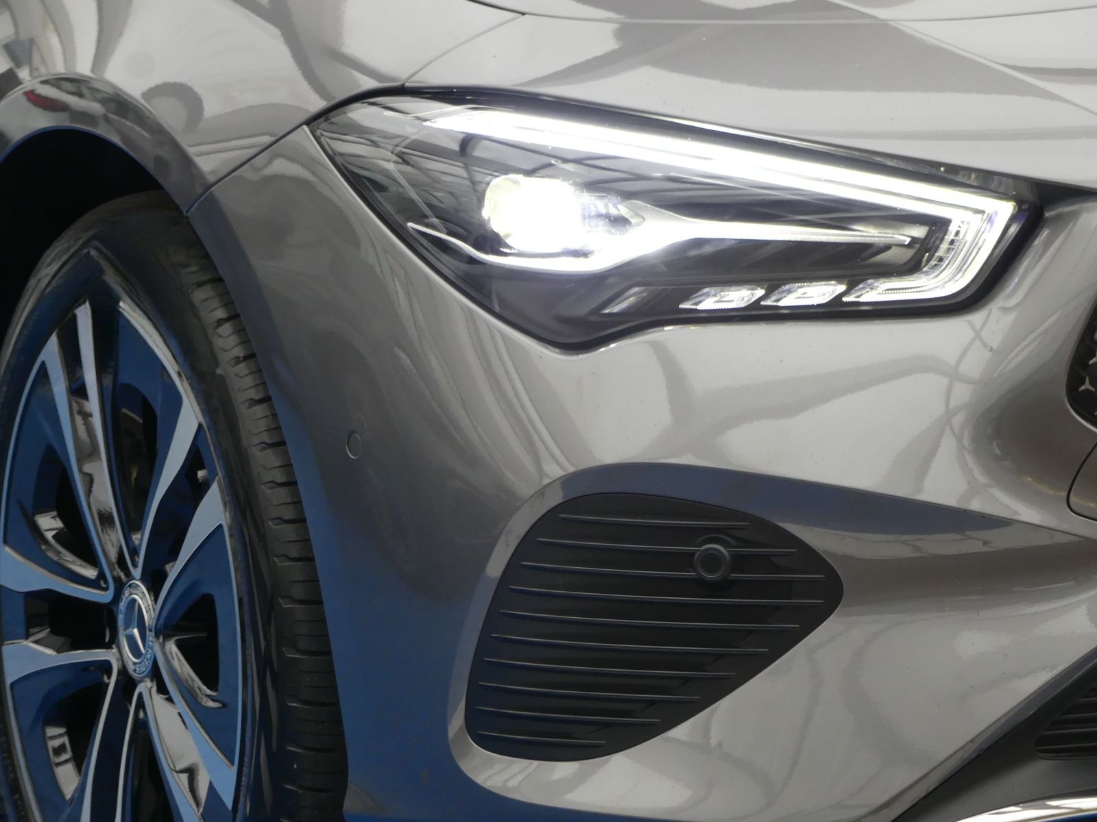 Mercedes-Benz CLA 180 SB Progressive +R-Kamera+LED-Scheinw+uvm foto 25