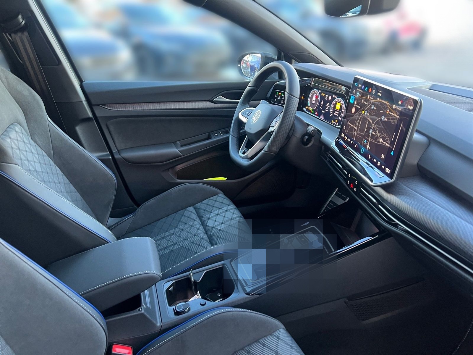 Volkswagen Golf 1.5 l eTSI DSG R-Line HeadUp AHK Navi LM foto 16