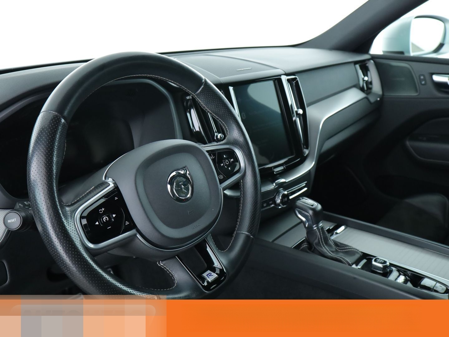 Volvo XC60 2.0 T4 R Design 2WD Aut.*NAV*LED*ACC*PDC*SH foto 11