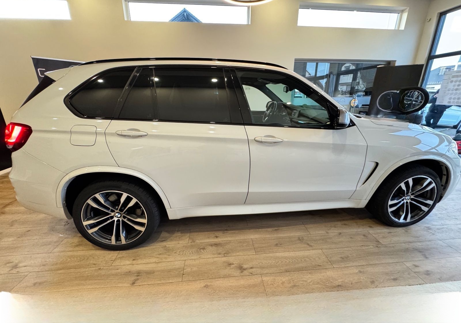 BMW X5 M50d Austausch Motor 25.000 KM foto 5