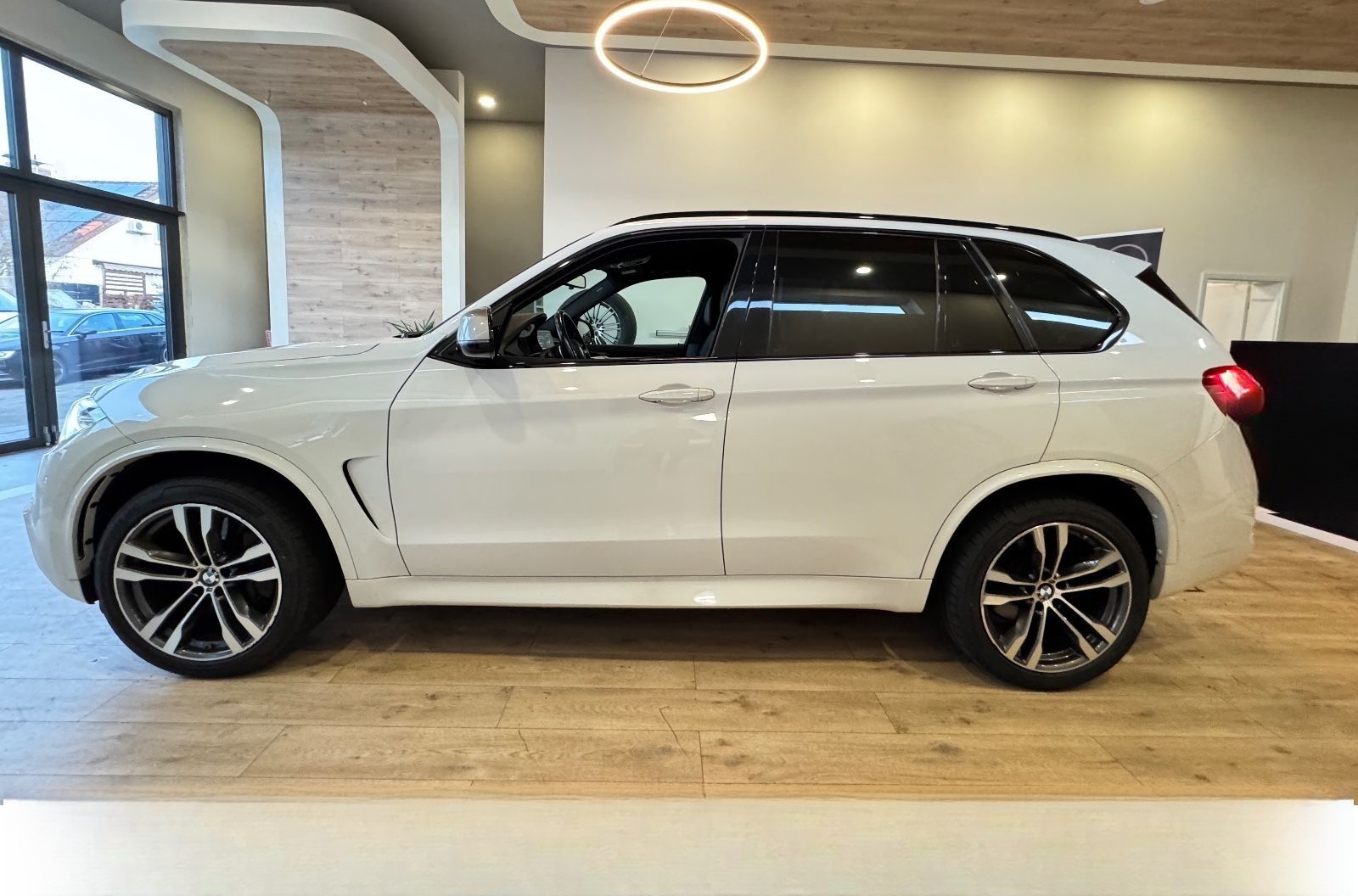 BMW X5 M50d Austausch Motor 25.000 KM foto 6