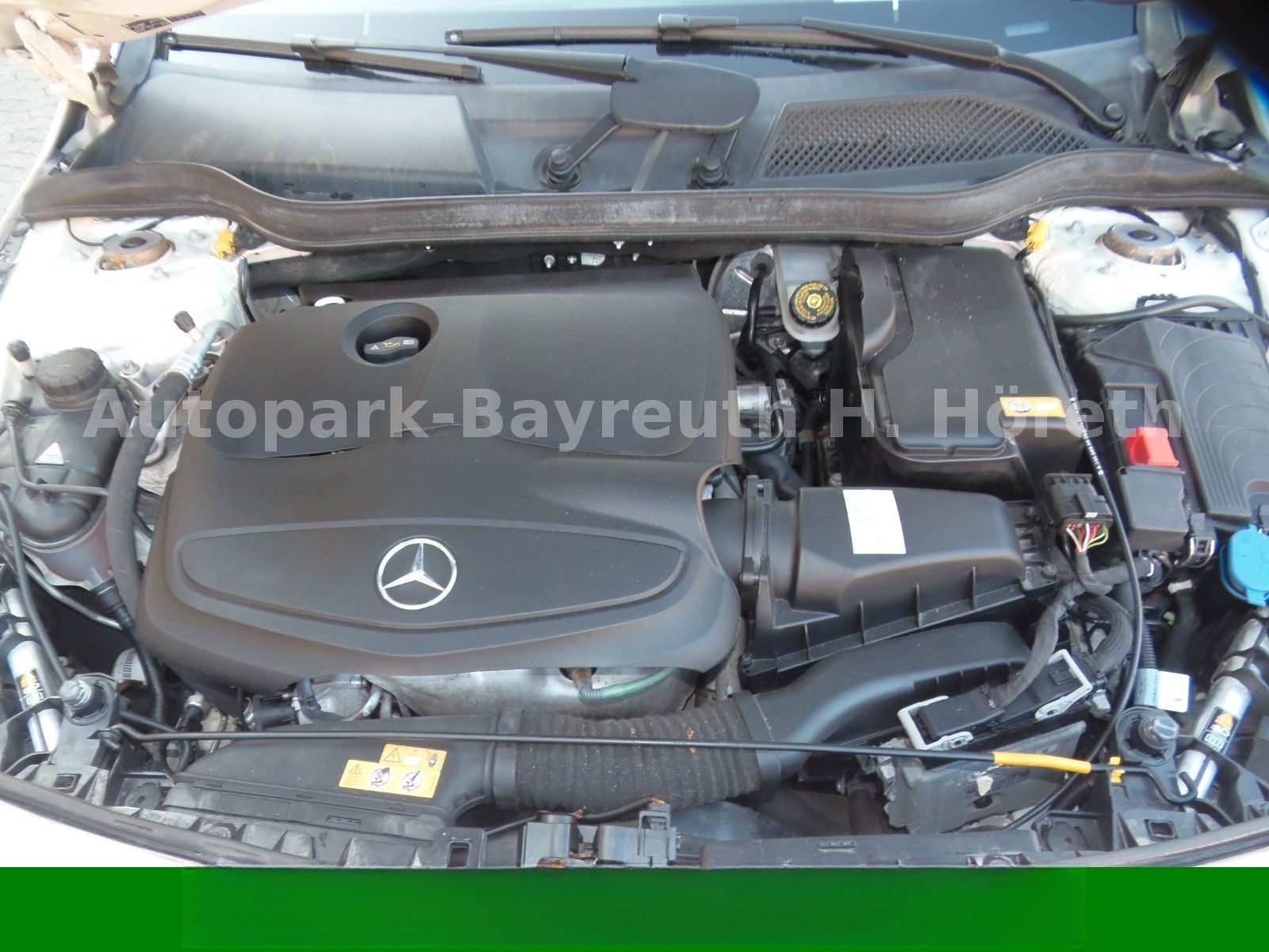 Mercedes-Benz CLA 200 SB BI XENON AHK NAVI PDC V+H SITZHZG foto 16