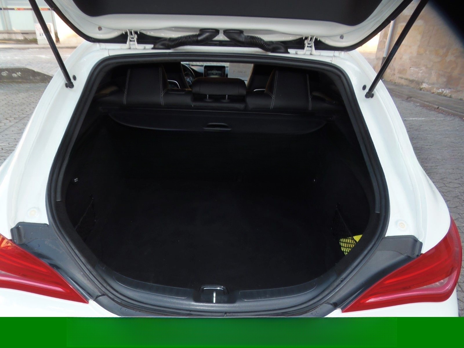Mercedes-Benz CLA 200 SB BI XENON AHK NAVI PDC V+H SITZHZG foto 7