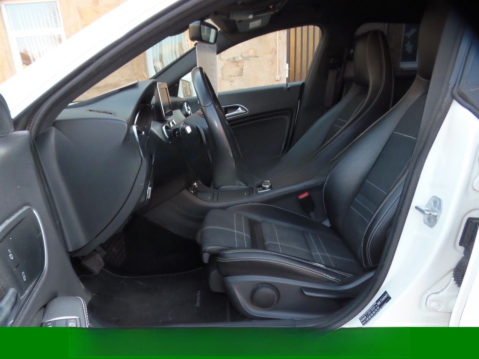 Mercedes-Benz CLA 200 SB BI XENON AHK NAVI PDC V+H SITZHZG foto 9