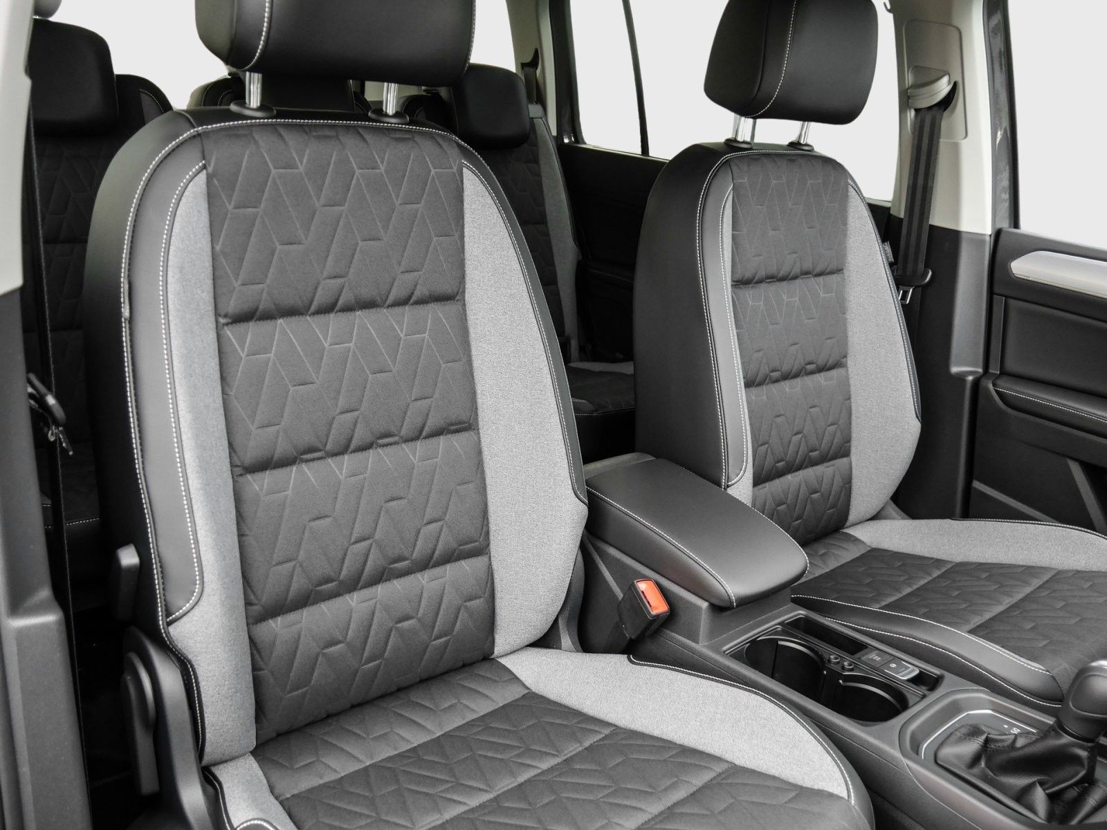 Volkswagen Touran GOAL 2.0 TDI DSG IQ.Light Navi TrailerAss foto 6