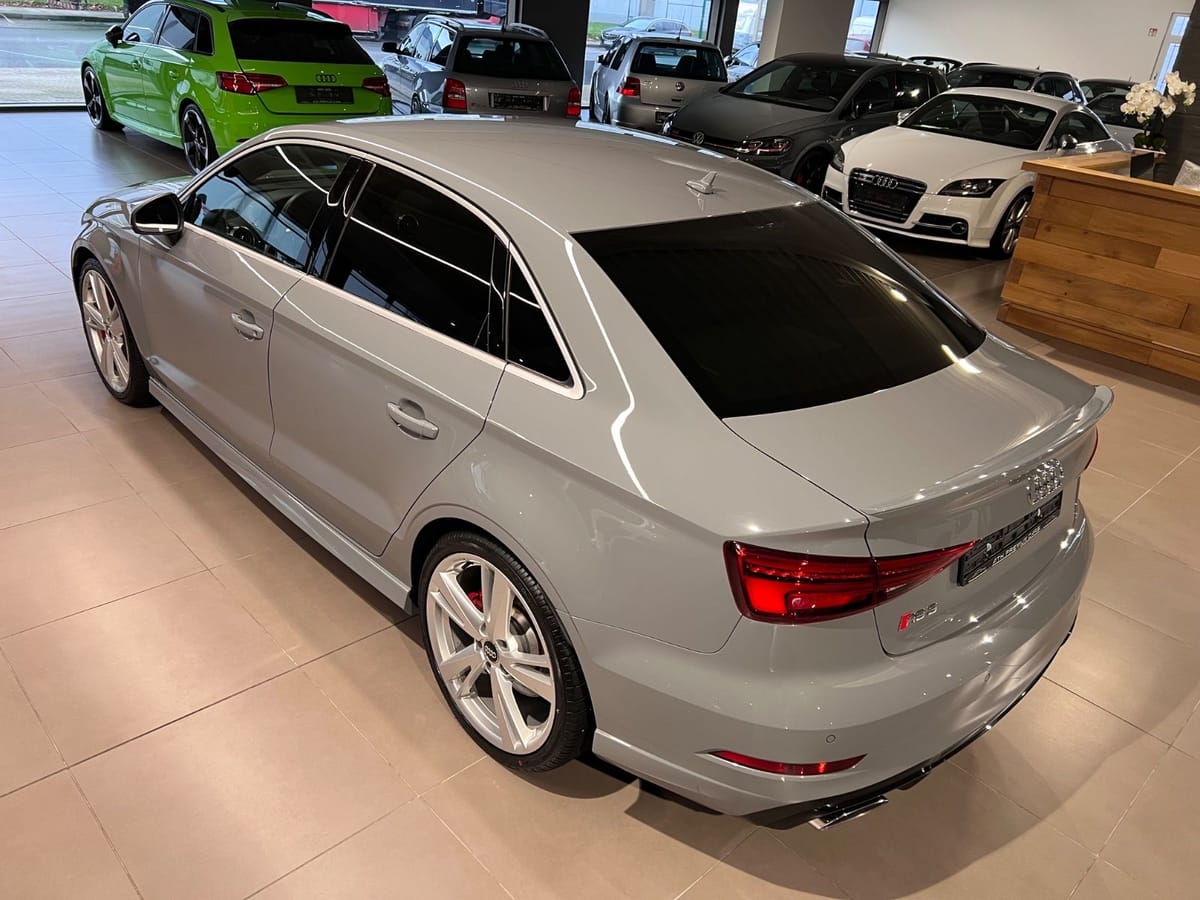 Audi RS3 2.5TFSI S tronic quattro NARDOGRAU o.OPF B&O foto 17