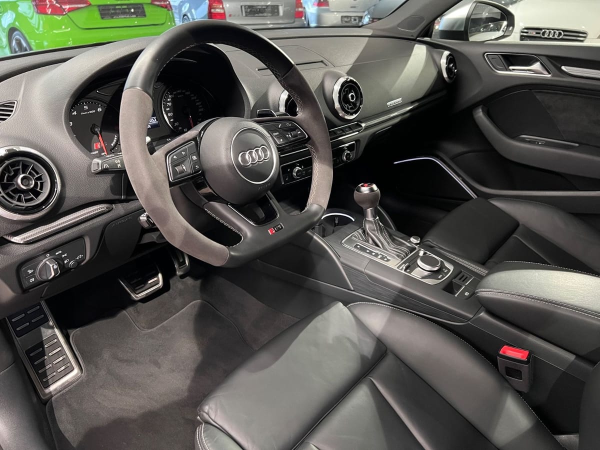 Audi RS3 2.5TFSI S tronic quattro NARDOGRAU o.OPF B&O foto 22