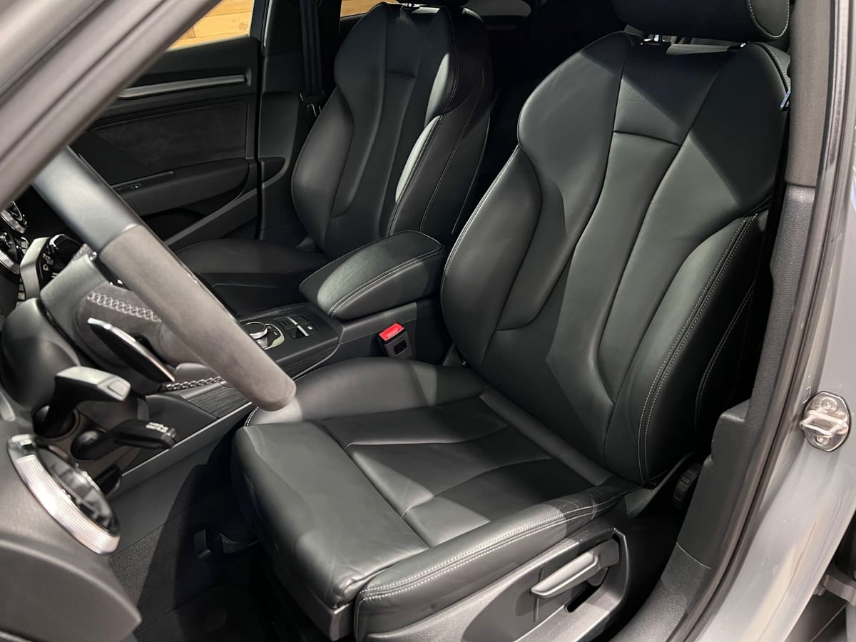 Audi RS3 2.5TFSI S tronic quattro NARDOGRAU o.OPF B&O foto 23