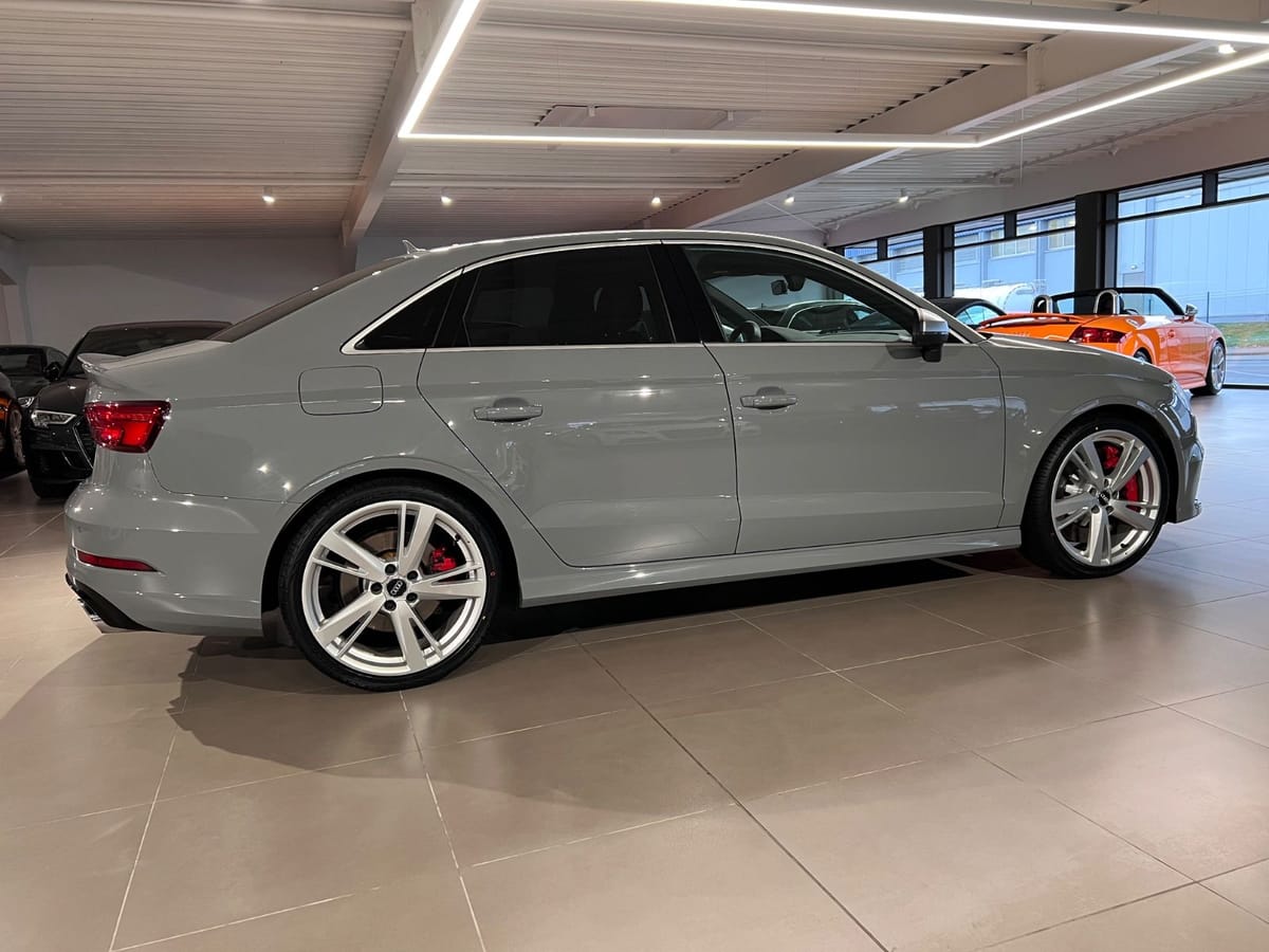 Audi RS3 2.5TFSI S tronic quattro NARDOGRAU o.OPF B&O foto 9