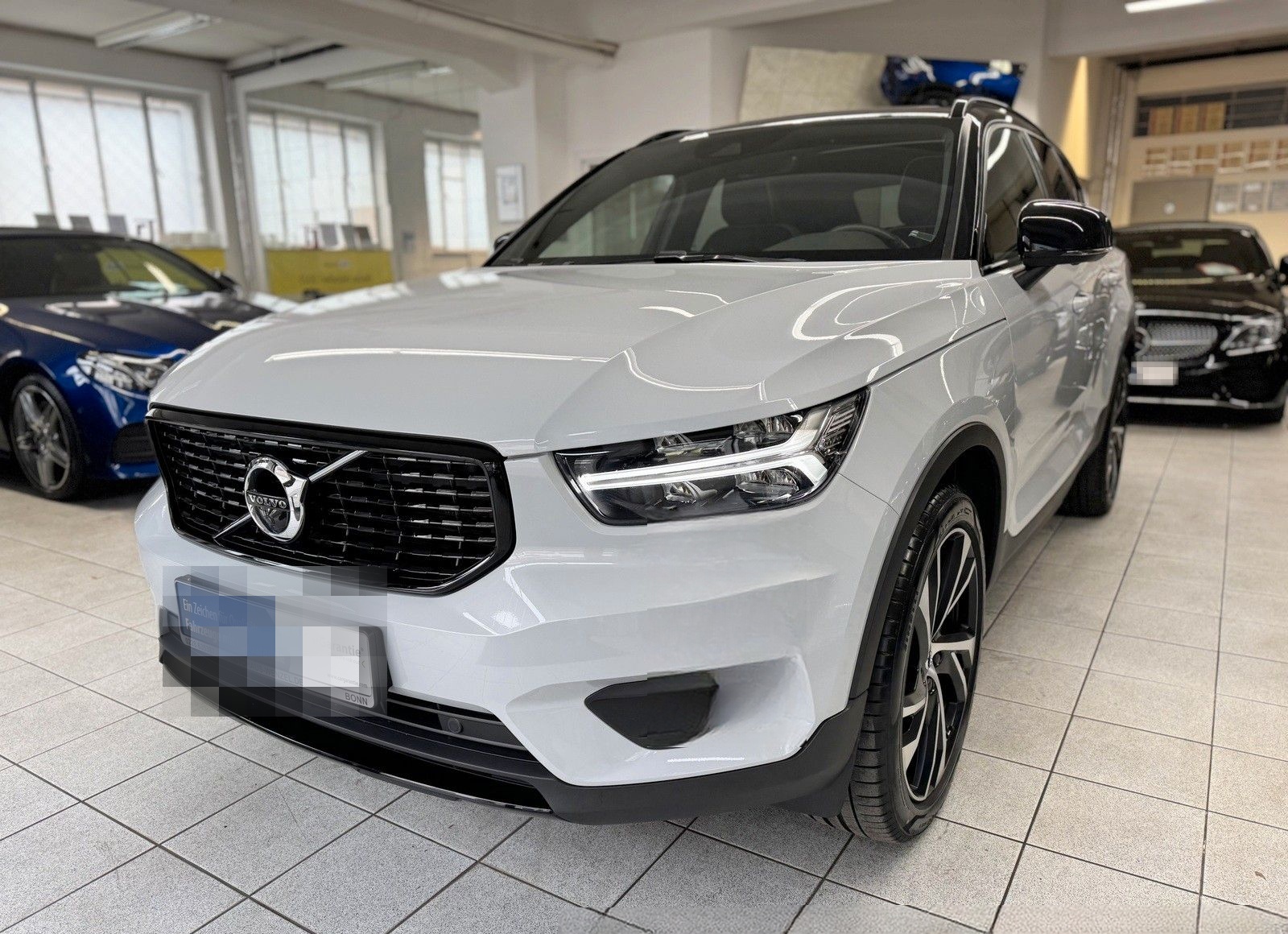 Volvo XC40 B4 B Aut. R-Design PANORAMA AHK ACC 360° foto 2
