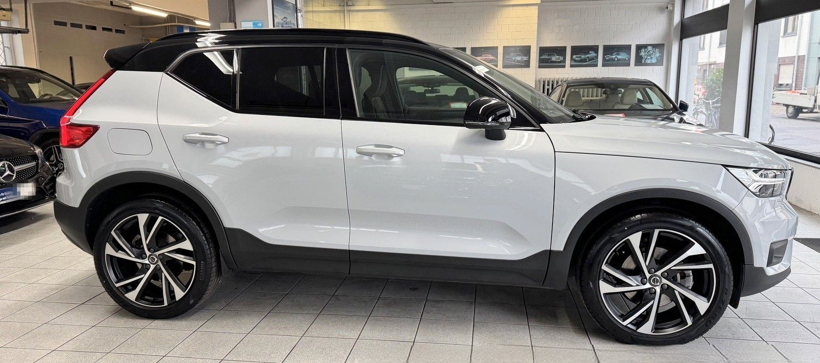 Volvo XC40 B4 B Aut. R-Design PANORAMA AHK ACC 360° foto 7