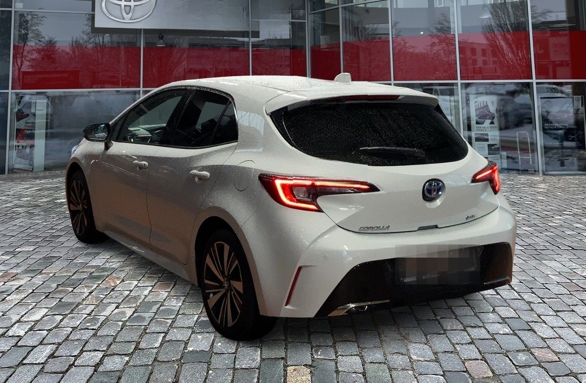 Toyota Corolla 2.0Teamplayer wenig KM*junger Gebrauchte foto 3