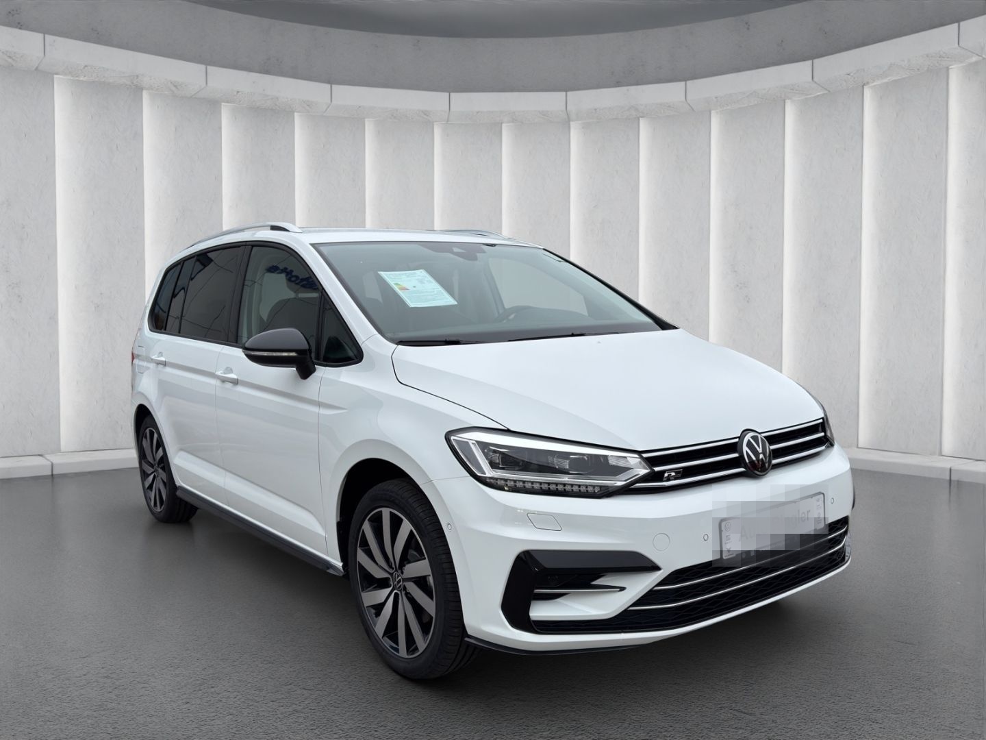 Volkswagen Touran R-LINE 1.5TSI DSG AHK,7-SITZE,SPORTFAHRW. foto 2