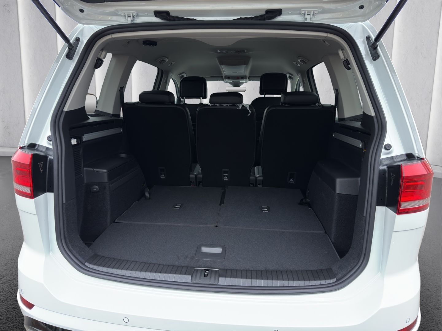 Volkswagen Touran R-LINE 1.5TSI DSG AHK,7-SITZE,SPORTFAHRW. foto 15