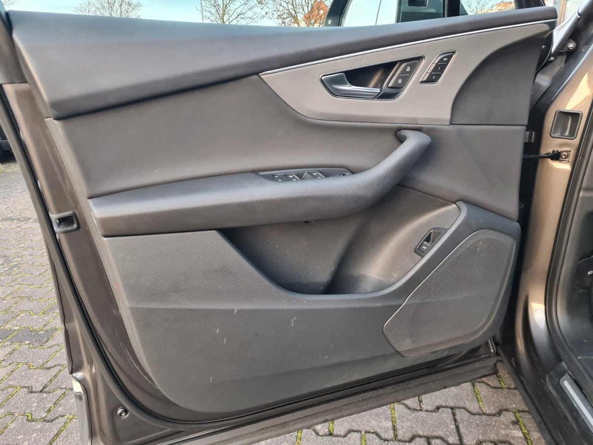 Audi Q7 55 TFSI - ASSISTS - MEMORY - PANO - foto 18