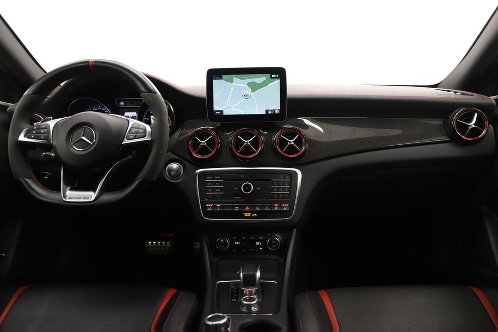 Mercedes-Benz GLA 45 AMG 381PS 7G 4M CARBON PAGA Performance foto 14