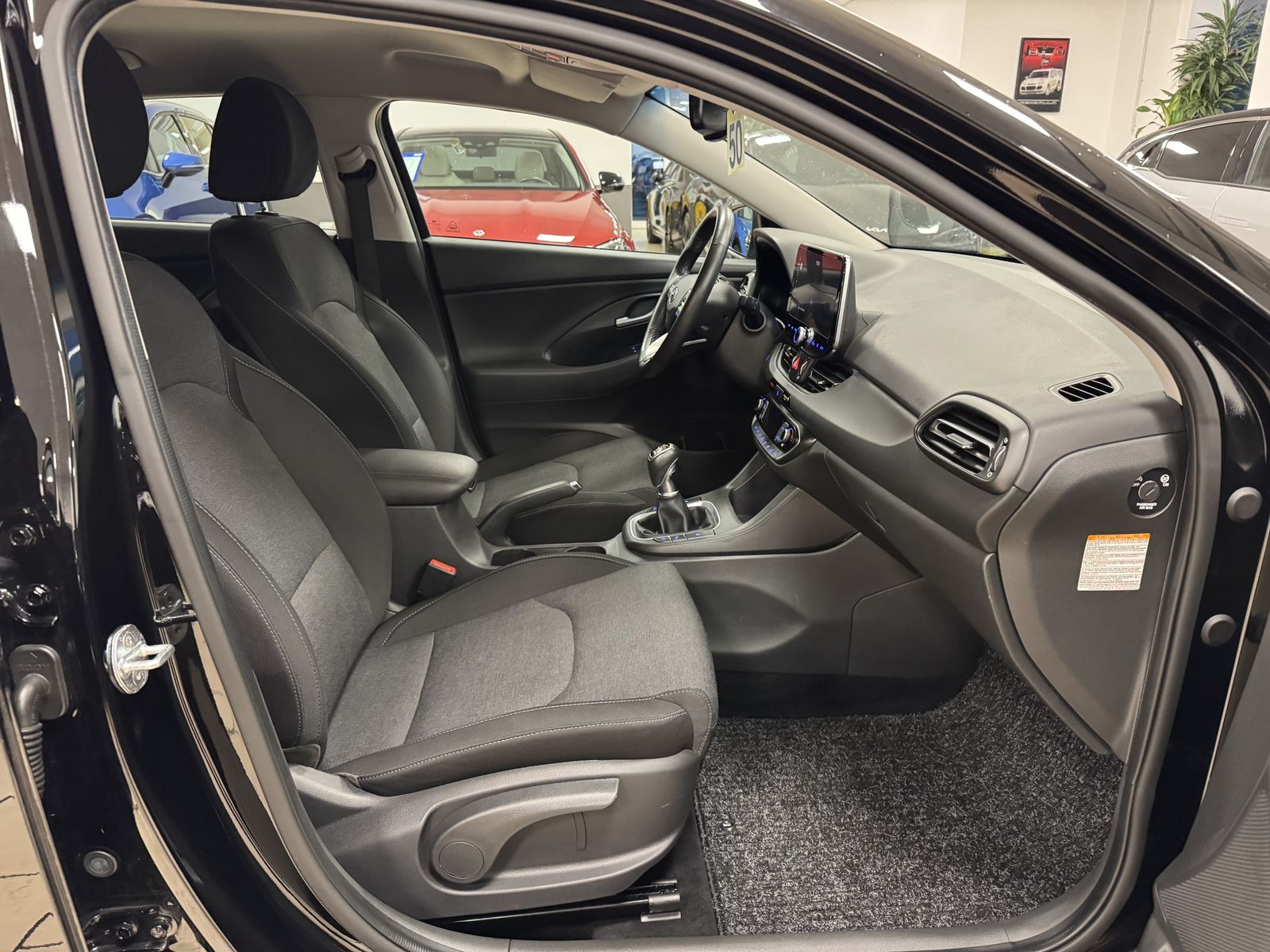 Hyundai i30 Fastback Edition 30+ LED R.Cam DAB+ Navi SHZ foto 18