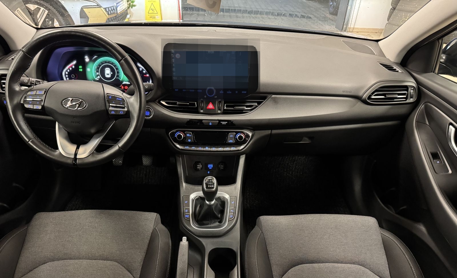 Hyundai i30 Fastback Edition 30+ LED R.Cam DAB+ Navi SHZ foto 22