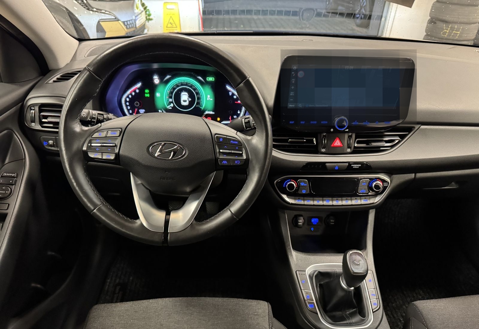 Hyundai i30 Fastback Edition 30+ LED R.Cam DAB+ Navi SHZ foto 23
