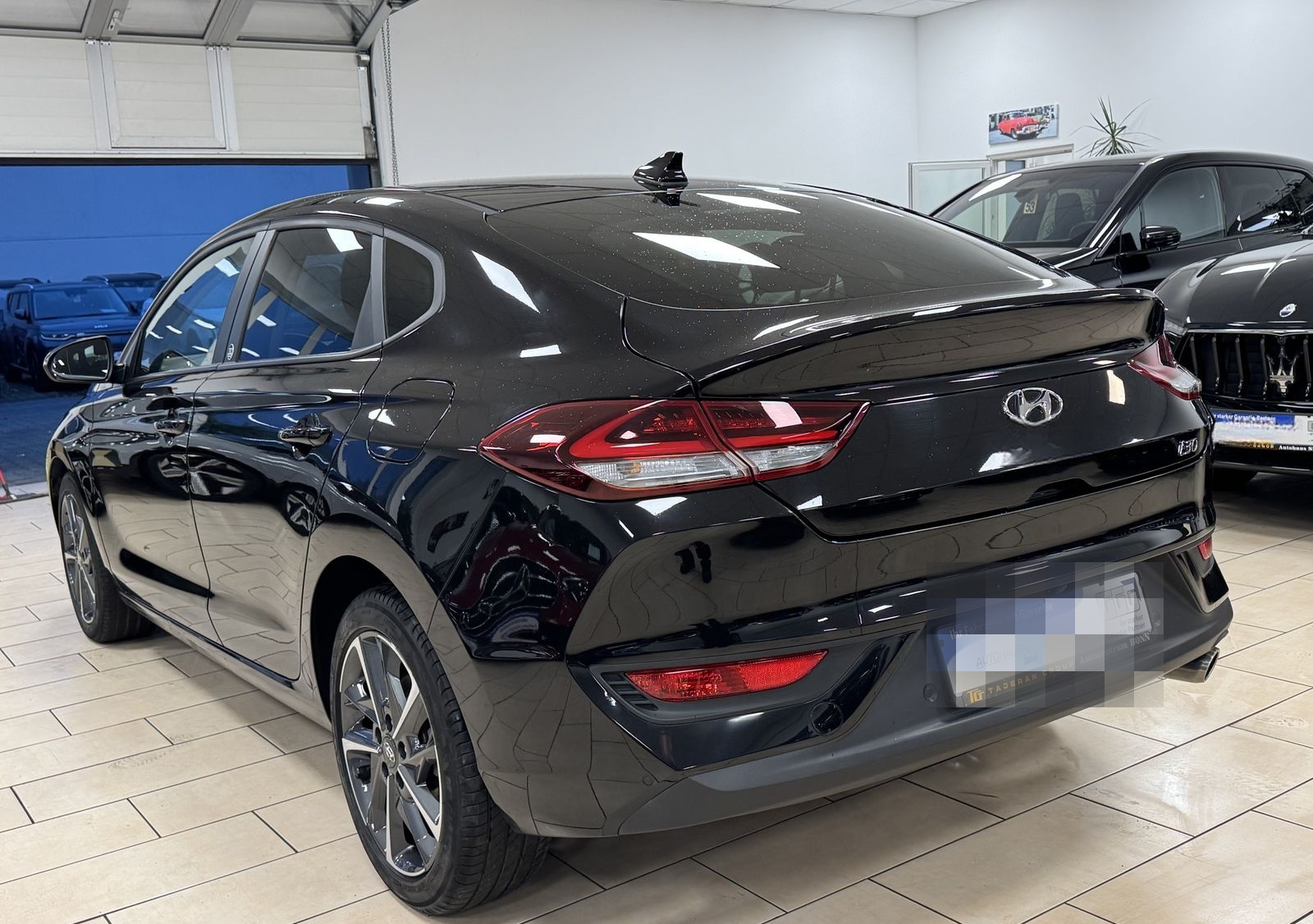 Hyundai i30 Fastback Edition 30+ LED R.Cam DAB+ Navi SHZ foto 7