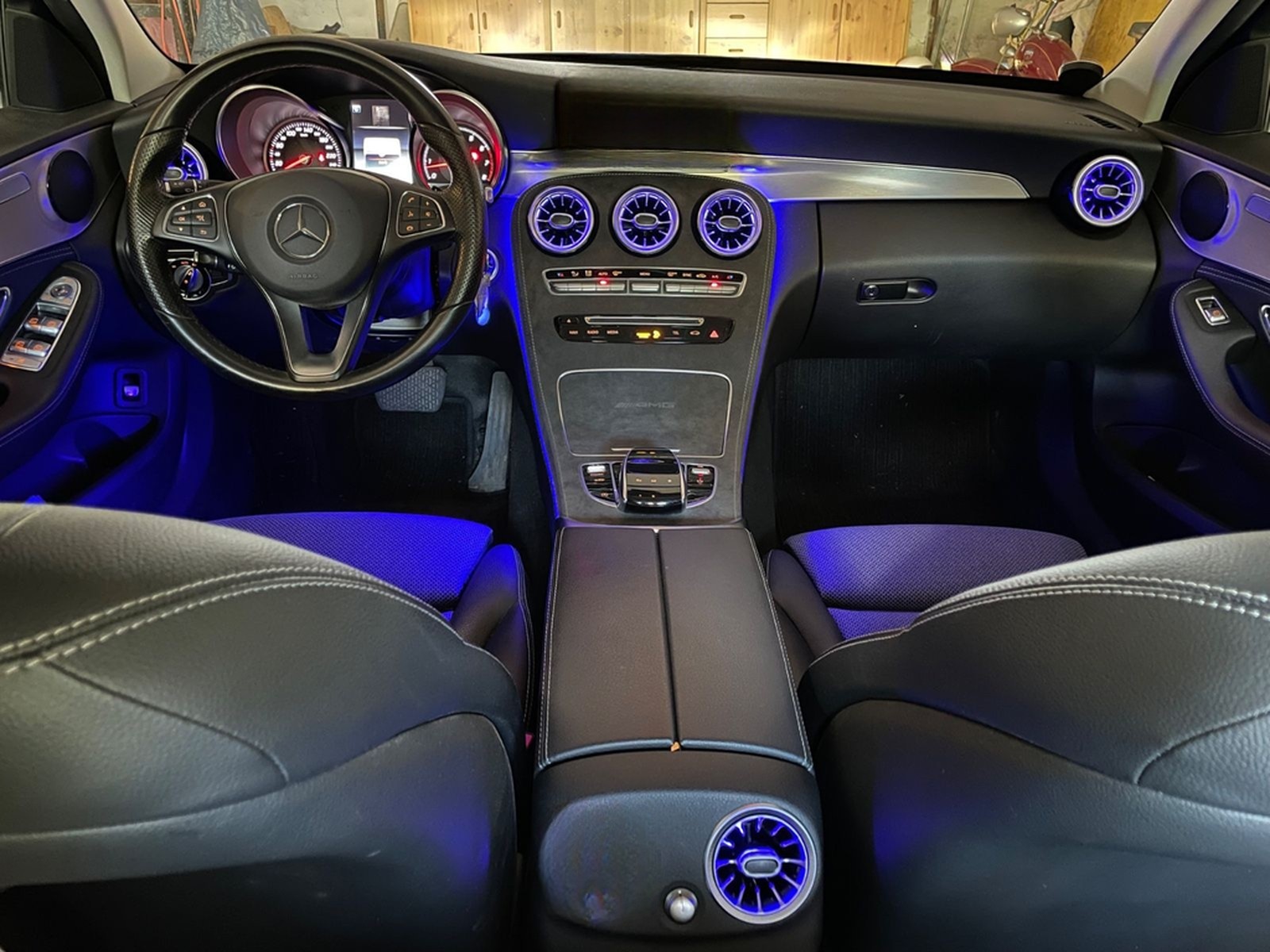 Mercedes-Benz C 400 4MATIC Autom. - foto 3
